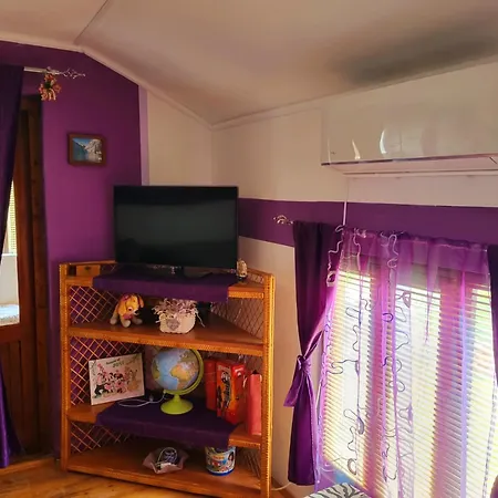 Smestaj Bojanine Vode * Ni